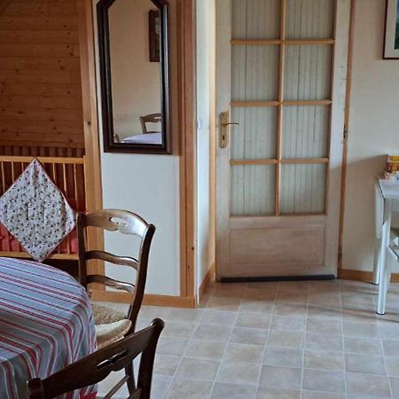Location A Coucy Le Chateau Exteriör bild