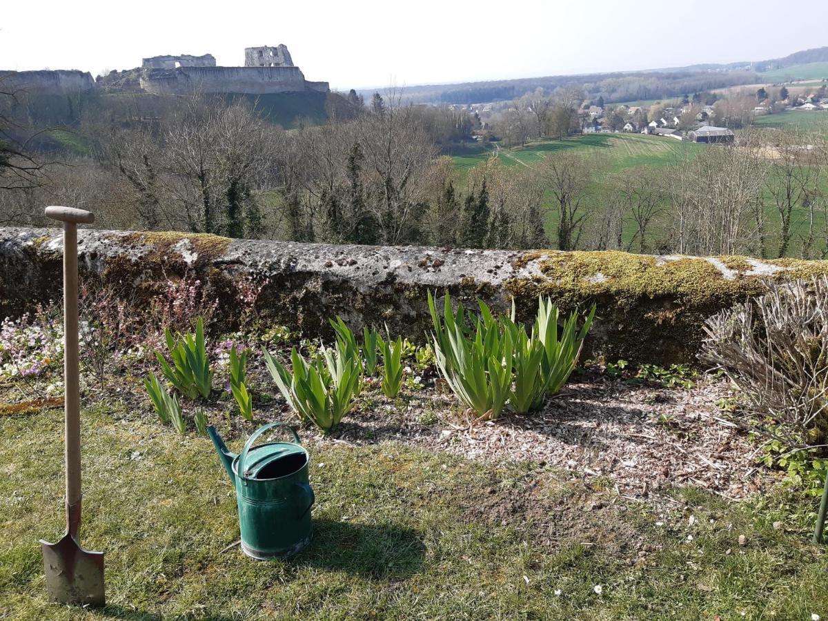 Location A Coucy Le Chateau Exteriör bild